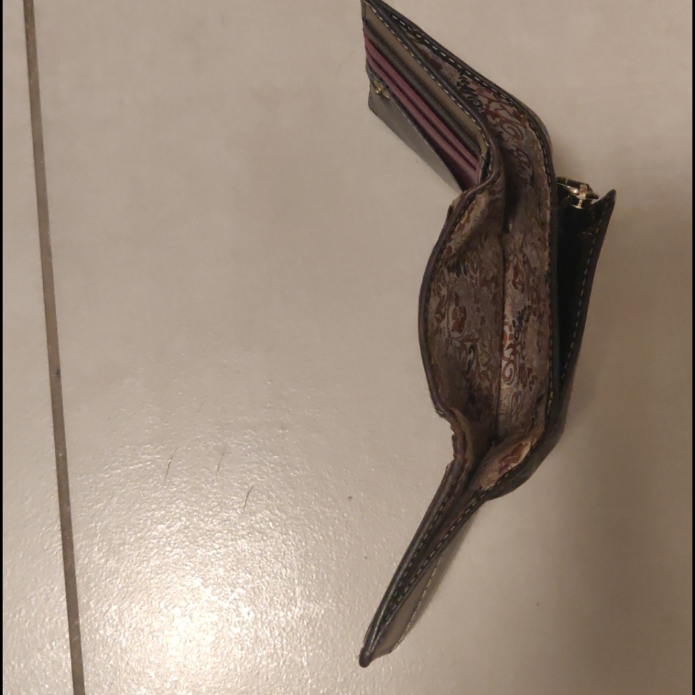 Wallet - Picture 3 of 3